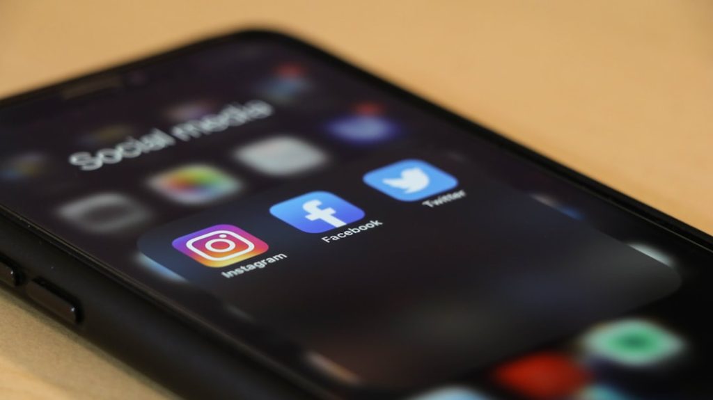 Automated Social Media Posting: Which Tools To Use And How To Set Them Up